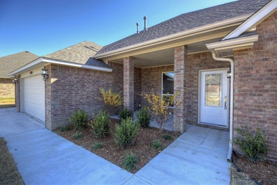 Front. 25295 Creek Bank Trail, Claremore, OK