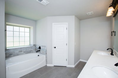 Master Bathroom. 13708 Calabria Trail, Oklahoma City, OK