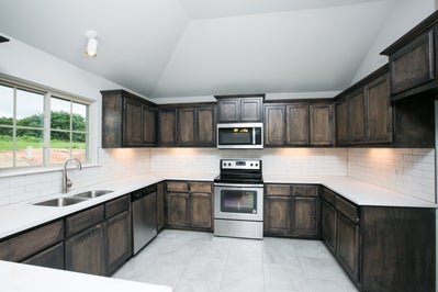 Kitchen. 1,556sf New Home in Midwest City, OK