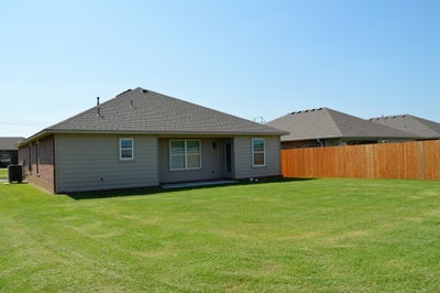 Back. 3br New Home in Collinsville, OK
