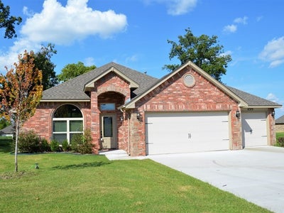 Front. New Home in Bixby, OK