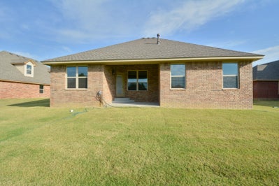 Back. New Home in Claremore, OK