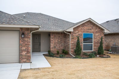 Front. 3br New Home in Norman, OK