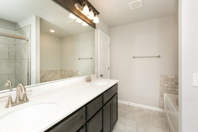 Master Bathroom. 4br New Home in Oklahoma City, OK