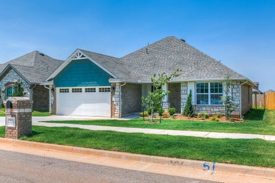 Front. 1,556sf New Home in Edmond, OK
