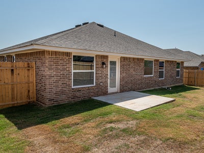 Back. Midwest City, OK New Home