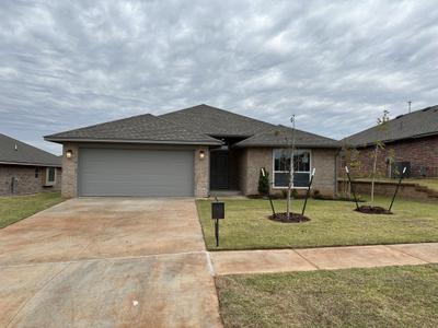 10469 Turtle Back Drive, Midwest City, OK