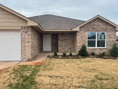 2406 Cattail Circle, Midwest City, OK