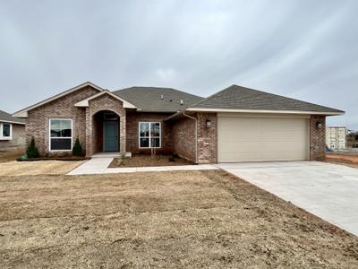 925 S Appaloosa Lane Mustang OK new home for sale