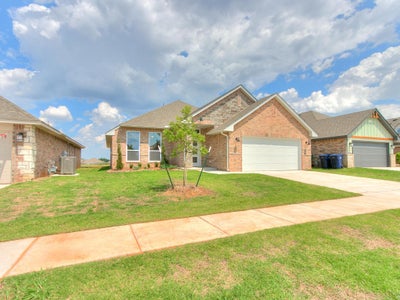 1,806sf New Home in Piedmont, OK