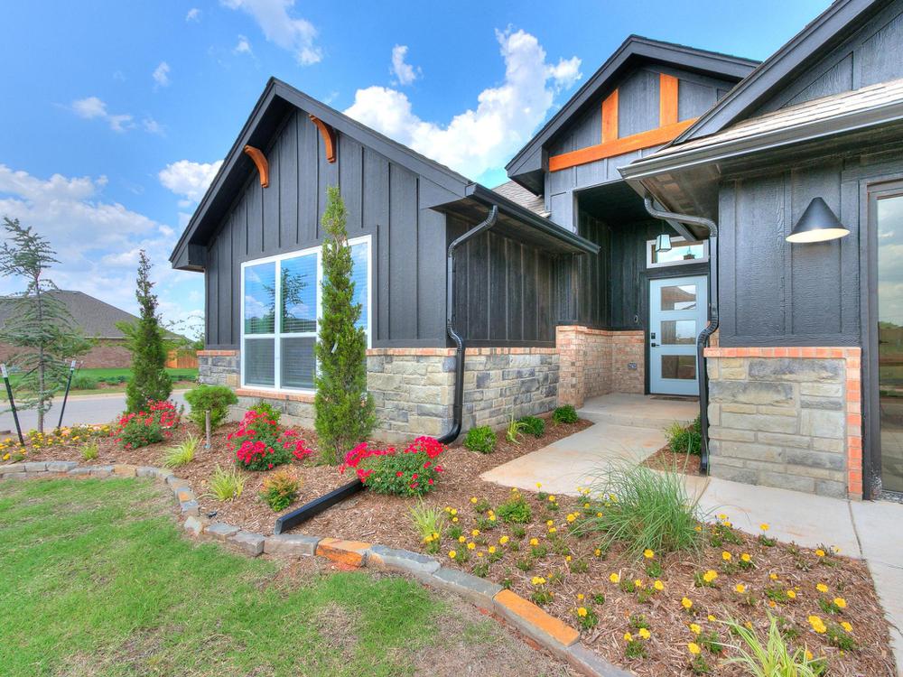 Landscaping Ideas for Oklahoma Home Builders: Drought-Tolerant and Native Plant Options