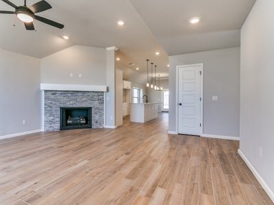 4br New Home in Piedmont, OK