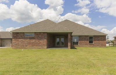2,433sf New Home in Claremore, OK