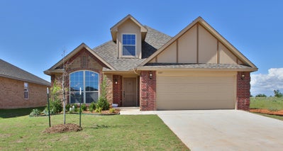 Front. 4br New Home in Norman, OK